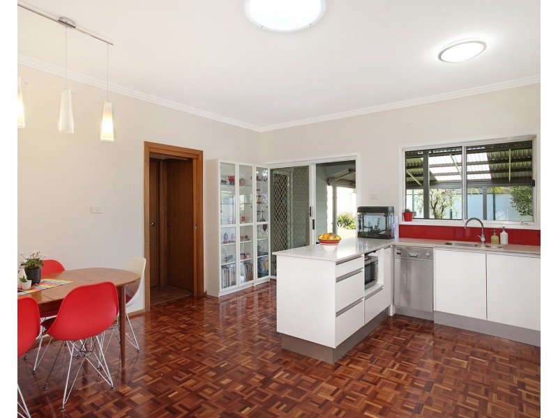 22 Edward Street, Barrack Heights NSW 2528