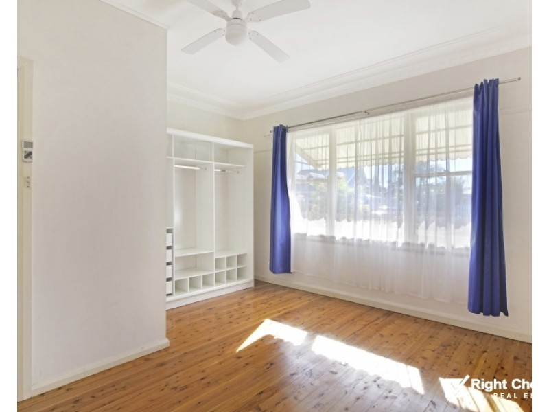 115 Pur Pur Avenue, Lake Illawarra NSW 2528