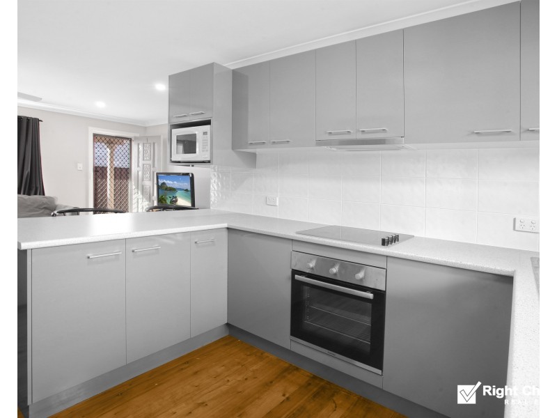 1/78 Barton Street, Oak Flats NSW 2529