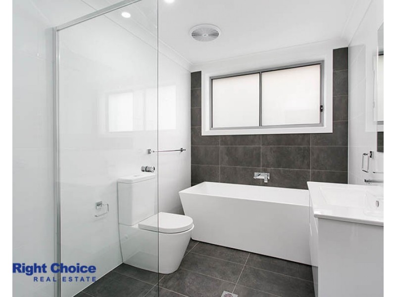 14a Danjera Drive, Albion Park NSW 2527