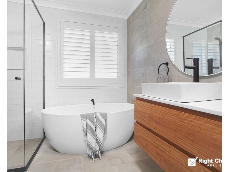 51 Honeybee Crescent, Calderwood NSW 2527