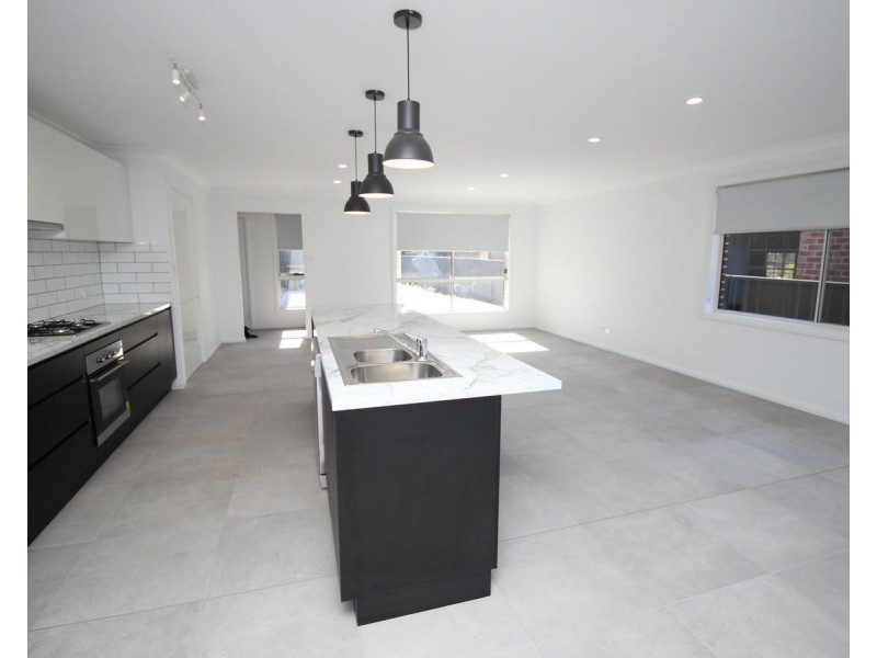 131a Barton Street, Oak Flats NSW 2529