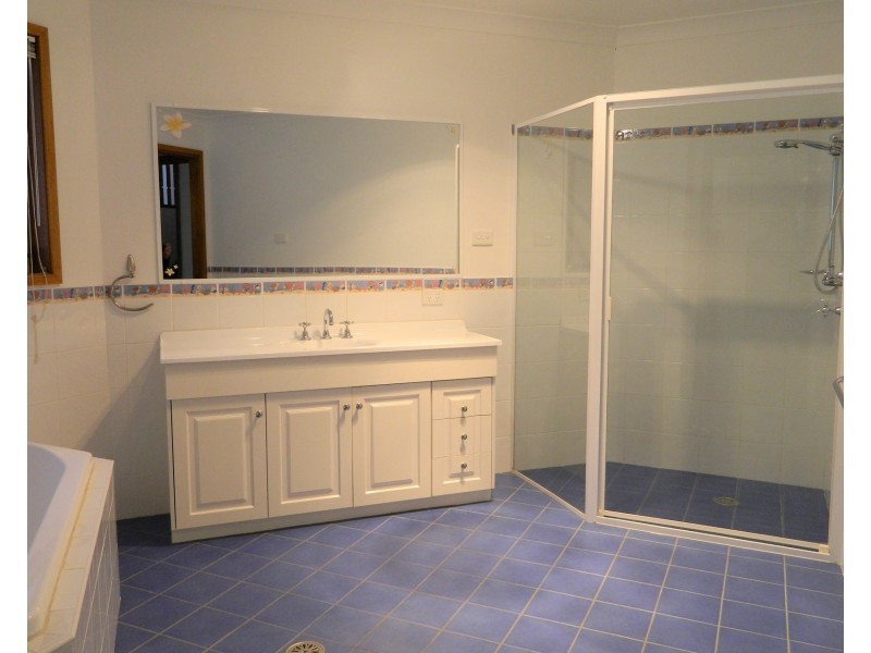 24 Ragamuffin Circuit, Shell Cove NSW 2529