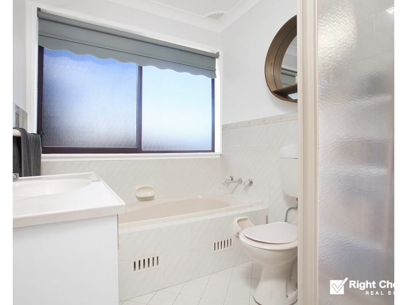 4/394 Princes Highway, Dapto NSW 2530