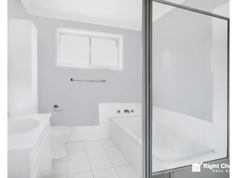 10 Figtree Street, Albion Park Rail NSW 2527