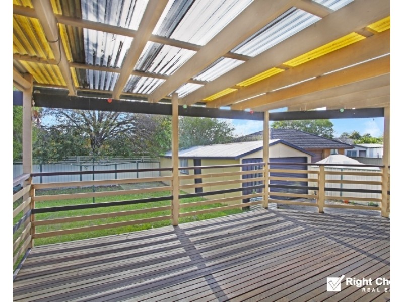 10 Figtree Street, Albion Park Rail NSW 2527