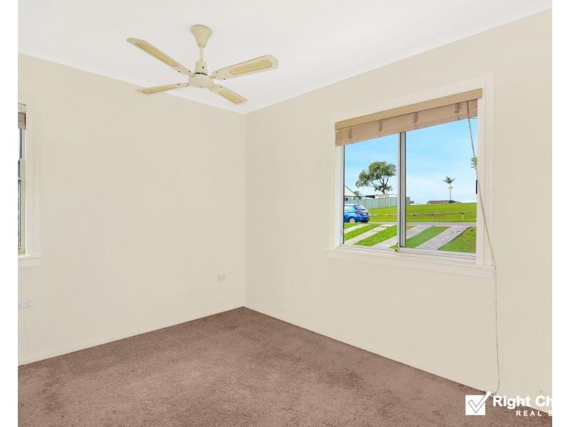 9 Beaton Street, Lake Illawarra NSW 2528