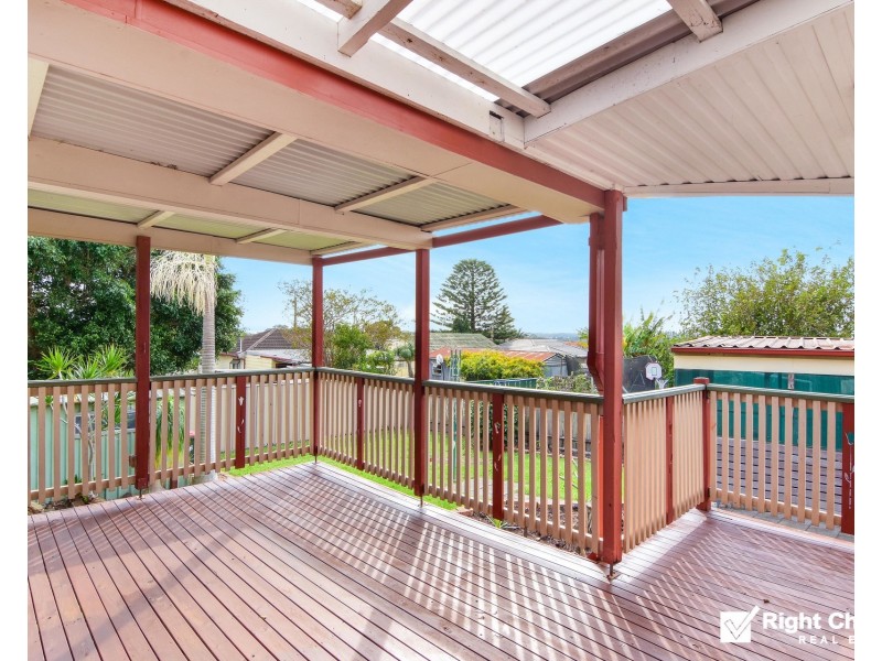 9 Beaton Street, Lake Illawarra NSW 2528