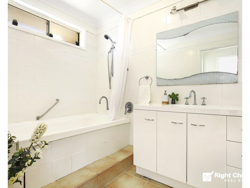 6 Mahogany Grove, Albion Park Rail NSW 2527