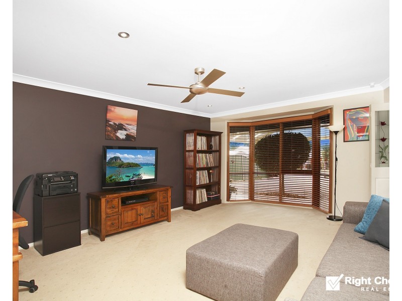 55 Barton Street, Oak Flats NSW 2529