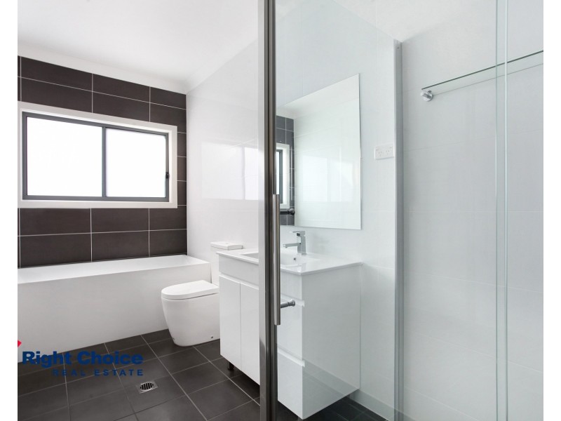 1/14 Headwater Place, Albion Park NSW 2527