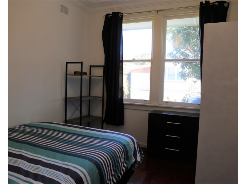 35 William Avenue, Warilla NSW 2528