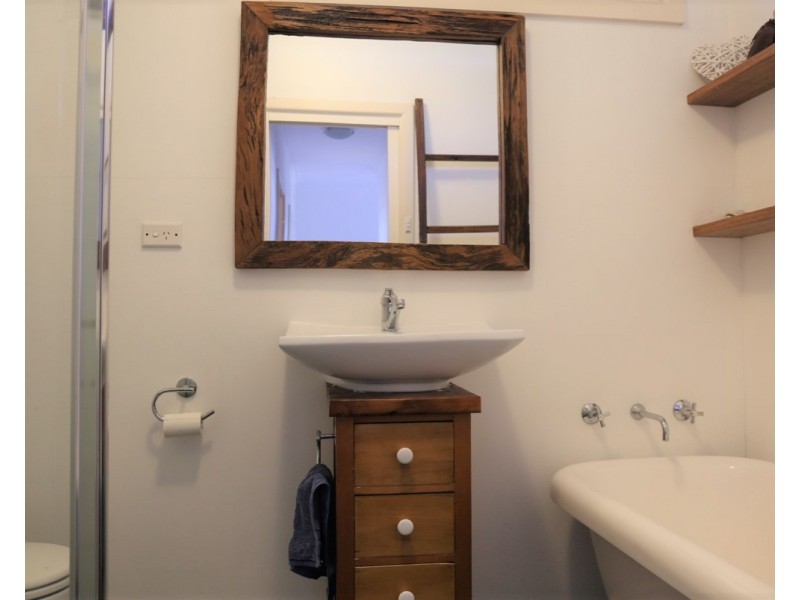 35 William Avenue, Warilla NSW 2528