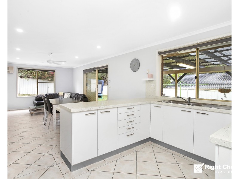 9 Richmond Place, Albion Park NSW 2527