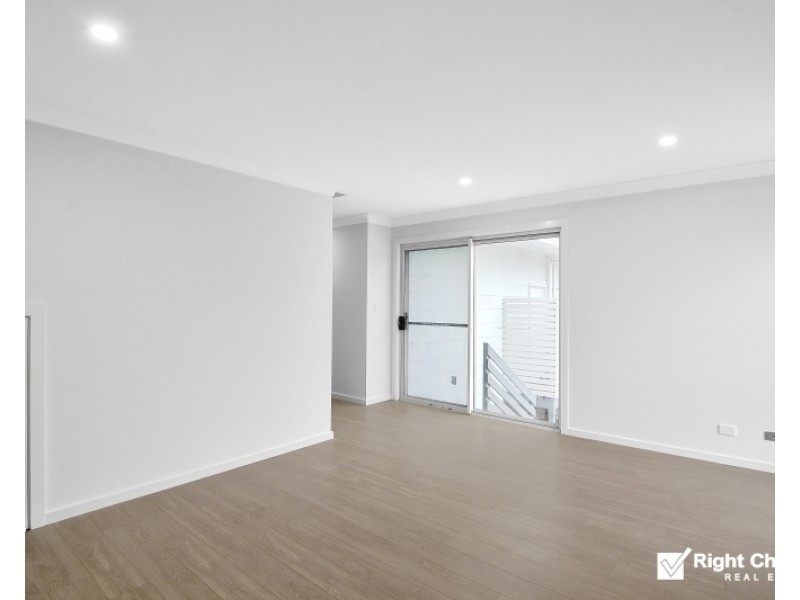 2/305 Princes Highway, Albion Park Rail NSW 2527