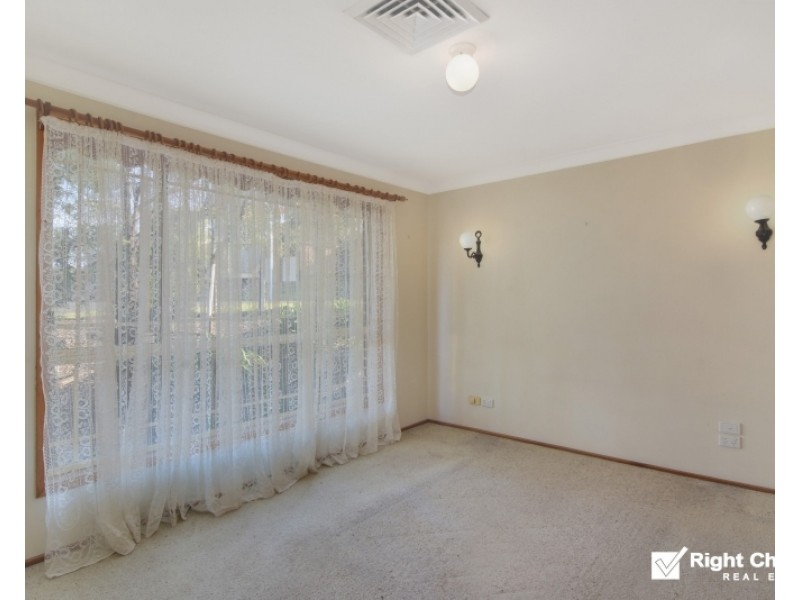42 Scarborough Circuit, Albion Park NSW 2527