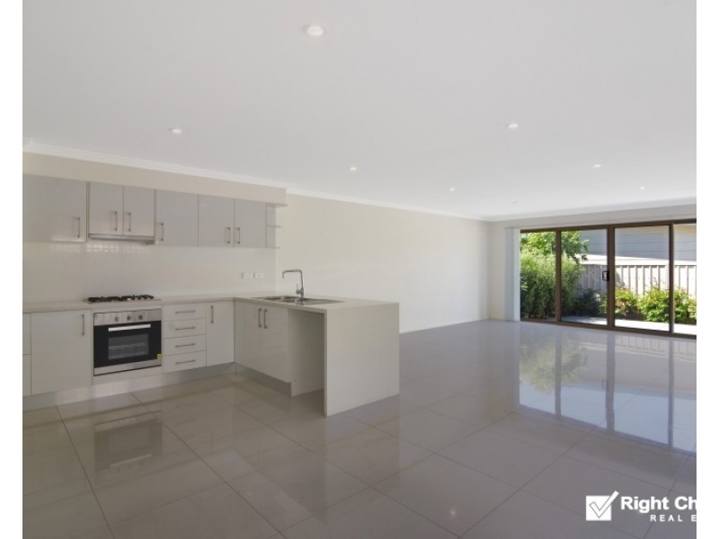 1/3 Banksia Avenue, Albion Park Rail NSW 2527