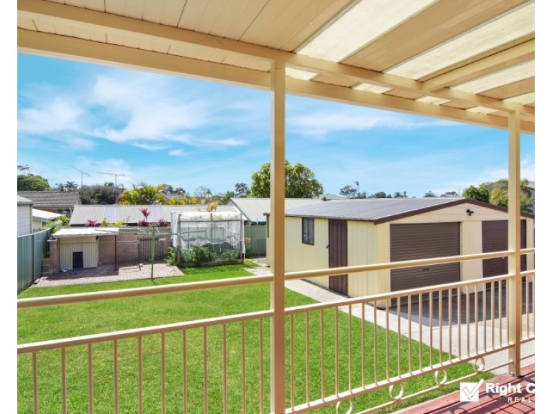 16 Woodlands Drive, Barrack Heights NSW 2528