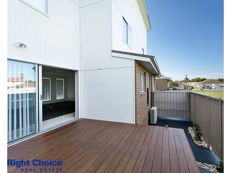 2/29 Addison Avenue, Lake Illawarra NSW 2528