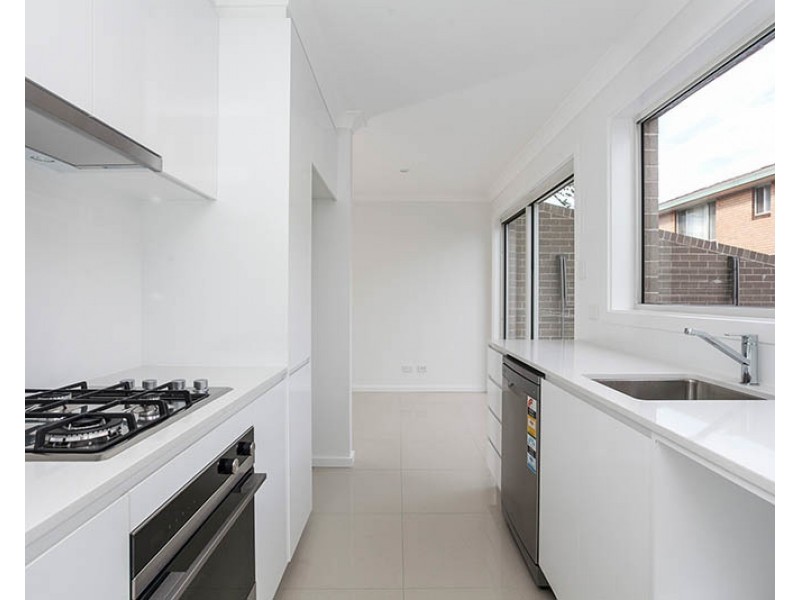 9/19-21 Pur Pur Avenue, Lake Illawarra NSW 2528