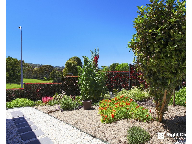 2/1 Colville Street, Flinders NSW 2529