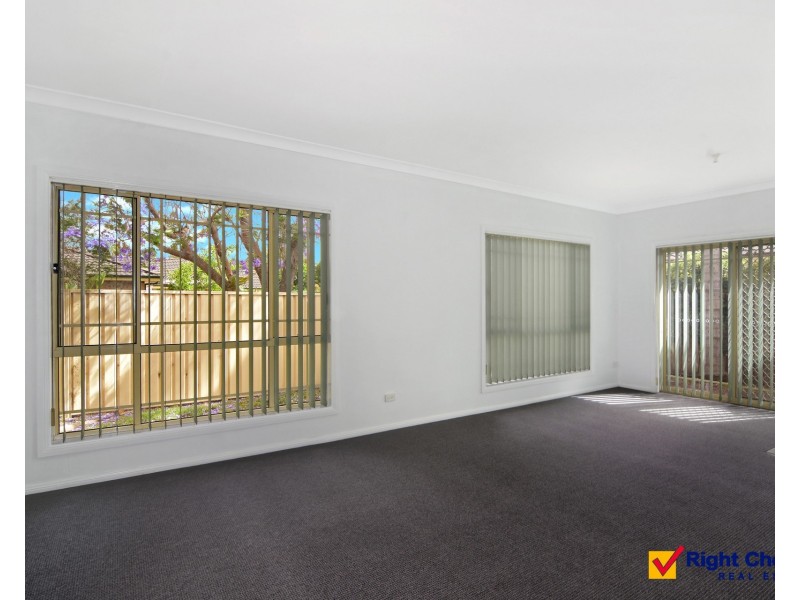 2/4 Brownlee Place, Albion Park Rail NSW 2527