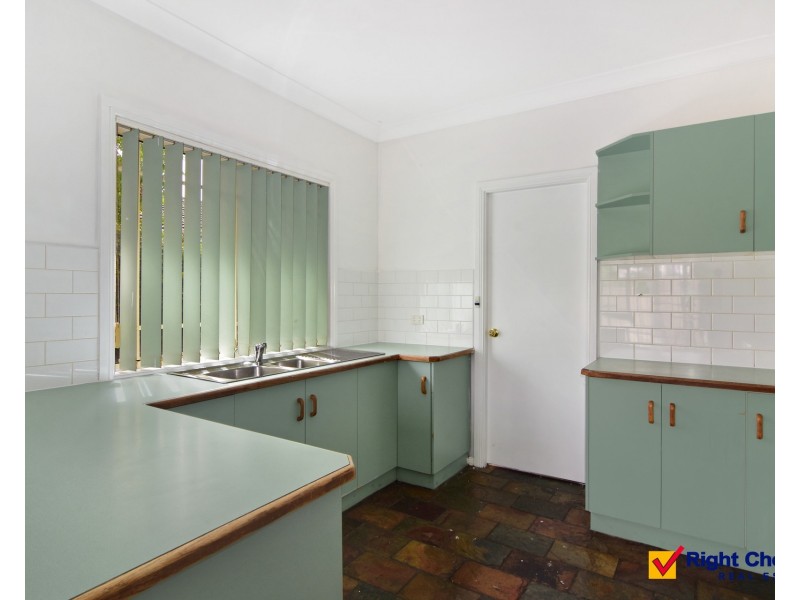 2/4 Brownlee Place, Albion Park Rail NSW 2527