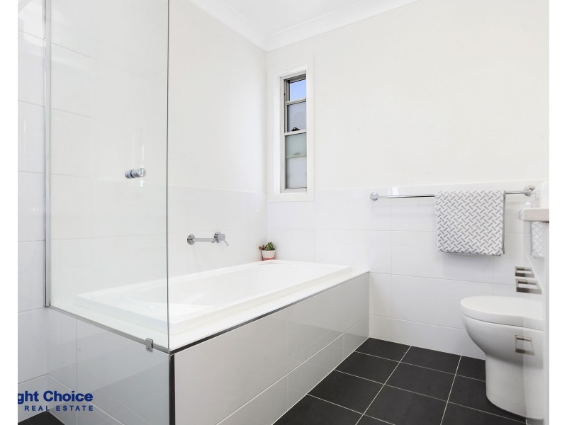 1/21 Tabourie Close, Flinders NSW 2529