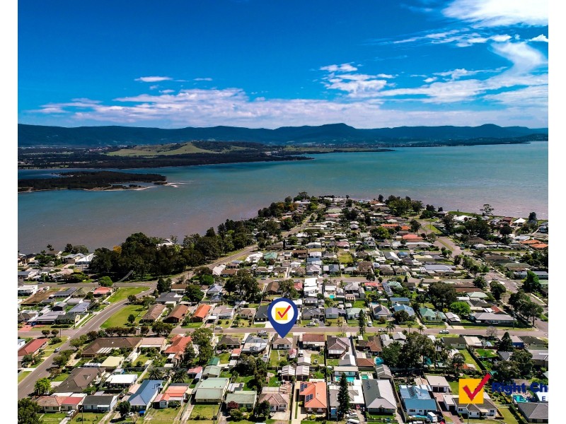 2/79 Barton Street, Oak Flats NSW 2529