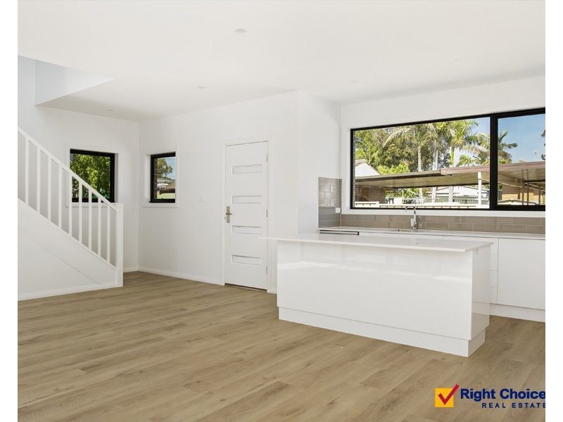 2/79 Barton Street, Oak Flats NSW 2529