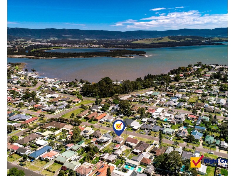 2/79 Barton Street, Oak Flats NSW 2529