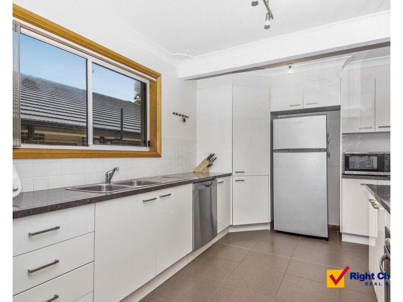 70 Barton Street, Oak Flats NSW 2529