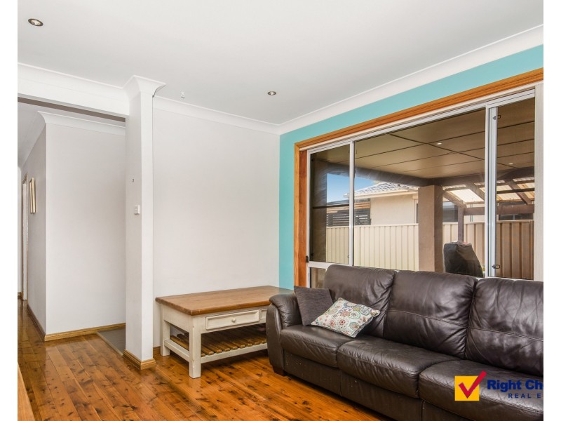 70 Barton Street, Oak Flats NSW 2529