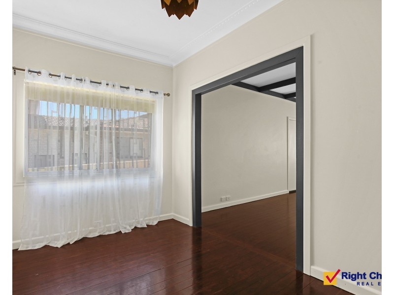 3 Lake Entrance Road, Oak Flats NSW 2529