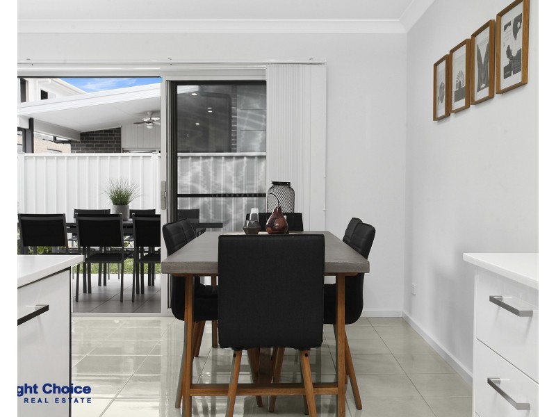 1/37 Wattle Road, Flinders NSW 2529