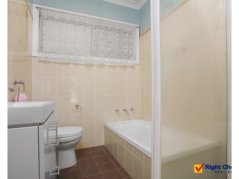 8 Leawarra Avenue, Barrack Heights NSW 2528