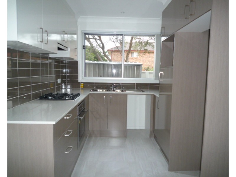 3/25 Pur Pur Avenue, Lake Illawarra NSW 2528