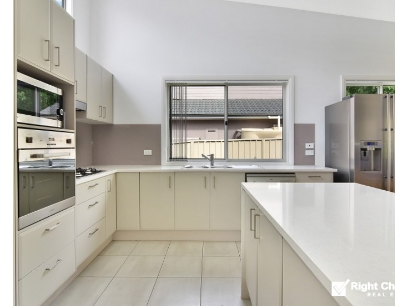 33 Grainger Parkway, Flinders NSW 2529