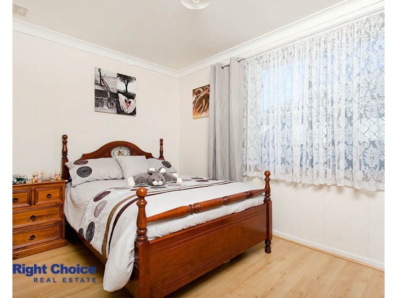 13 Barnes Street, Warilla NSW 2528