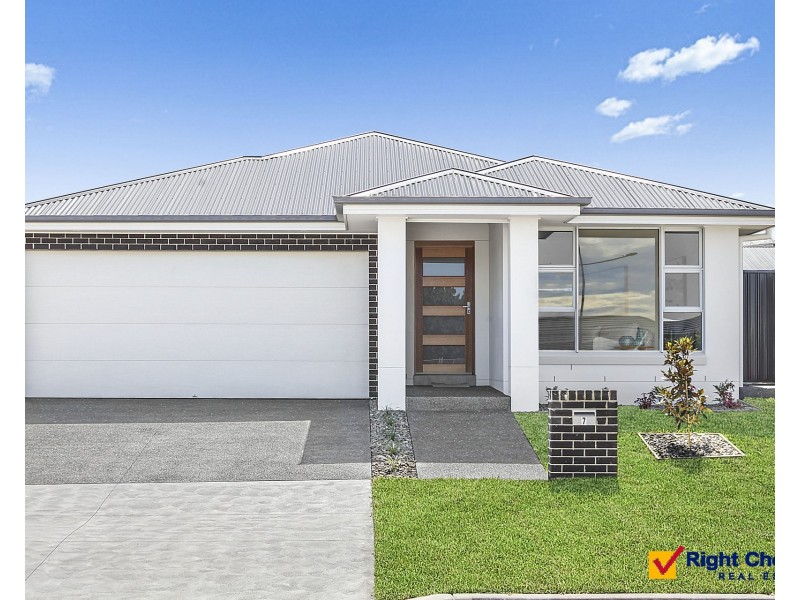 7 Markham Drive, Calderwood NSW 2527