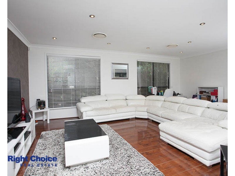 4 Whitsunday Drive, Shell Cove NSW 2529