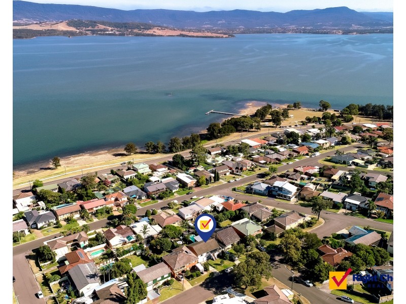 5  Lyons Avenue, Mount Warrigal NSW 2528