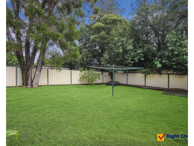 10 Figtree Street, Albion Park Rail NSW 2527