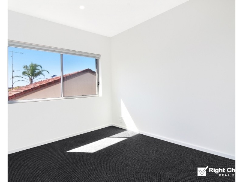 9/30 Peterborough Avenue, Lake Illawarra NSW 2528