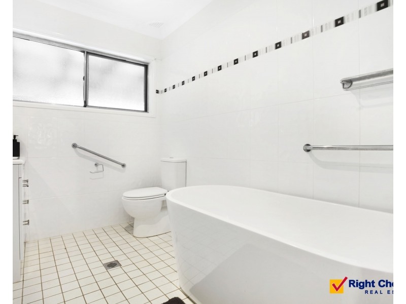 40 Strata Avenue, Barrack Heights NSW 2528
