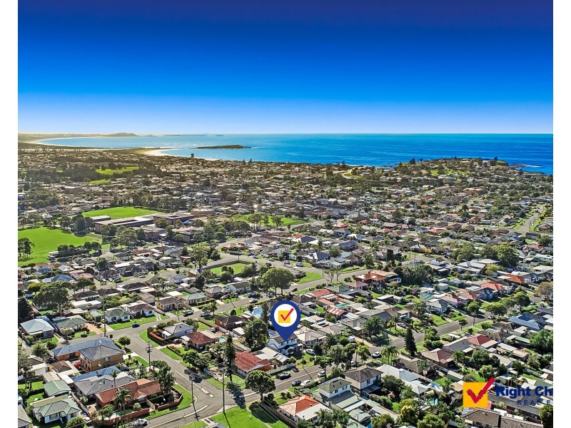 40 Strata Avenue, Barrack Heights NSW 2528