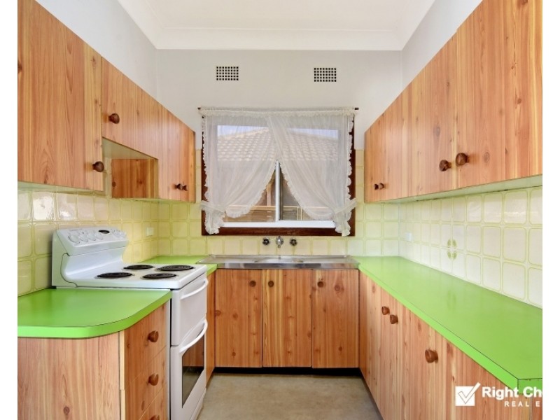 79 Barton Street, Oak Flats NSW 2529