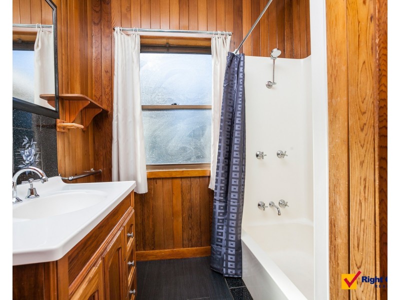 26 Roberts Avenue, Barrack Heights NSW 2528