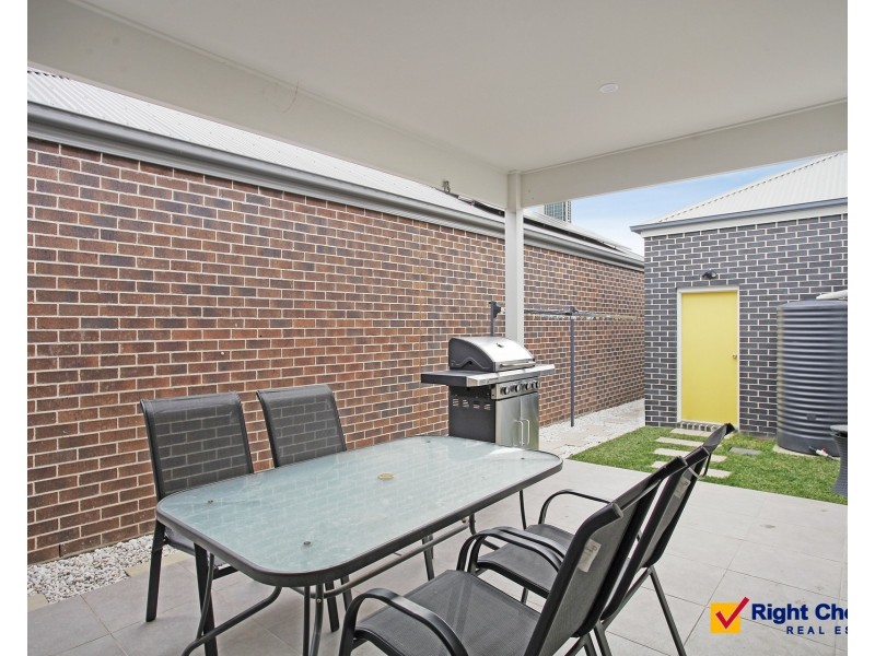 9 Pambula Street, Tullimbar NSW 2527
