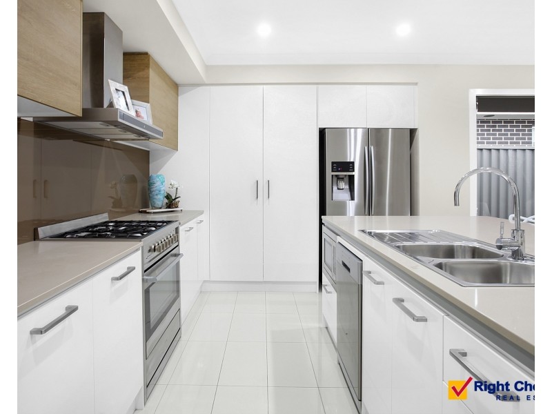 19 Meander Drive, Calderwood NSW 2527